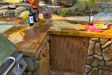 outdoor kitchen entertaining ideas in Wisconsin